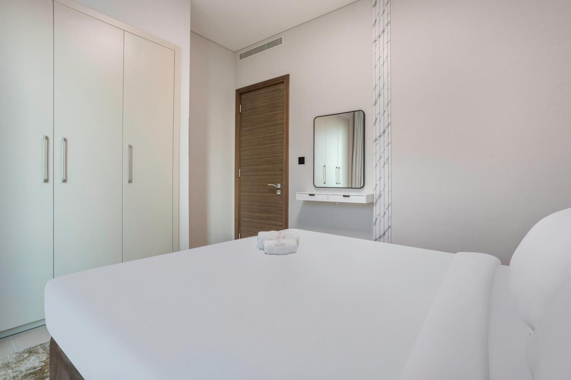 Stay By Latinem Luxury 1Br Plus Study Holiday Home Cv A2712 Near Downtown Dubai Exterior foto