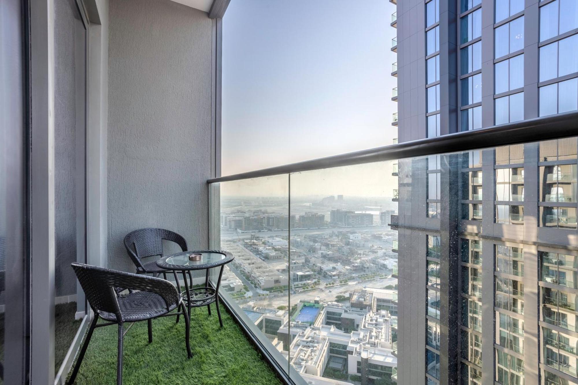 Stay By Latinem Luxury 1Br Plus Study Holiday Home Cv A2712 Near Downtown Dubai Exterior foto